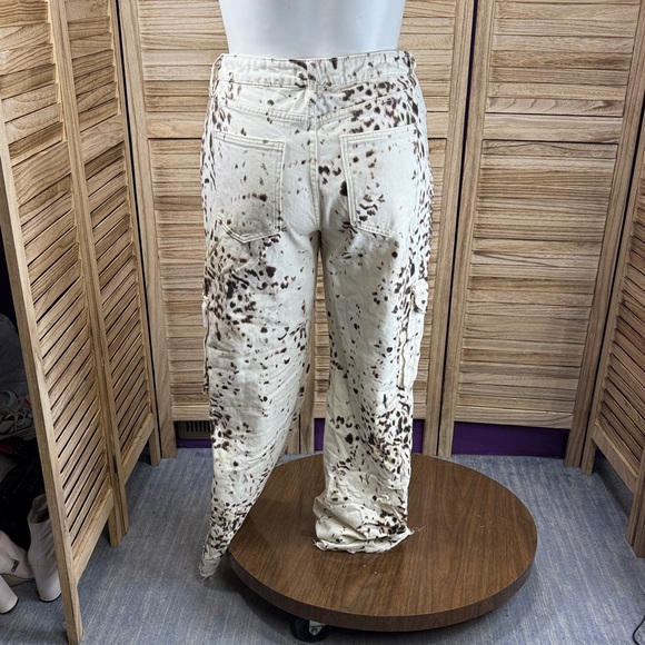 Fashion Nova Jeans Stylish Cream and Brown Women's Cargo Size XL - Picture 4 of 6